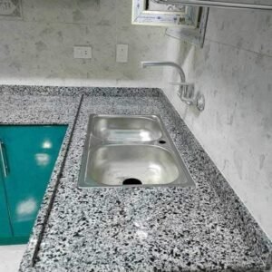 ⚪️ أناقة العصر: كونترتوب جرانيت "الماس الأبيض" 💎 بتصميم كلاسيكي مودرن | متانة فائقة وحوض مزدوج عملي للمطابخ الحديثة! 🔪