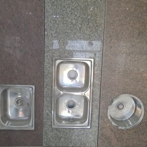 🎨 اختر تصميمك: ألواح الجرانيت الطبيعي بتشكيلة ألوان وأحواض متعددة! ✨